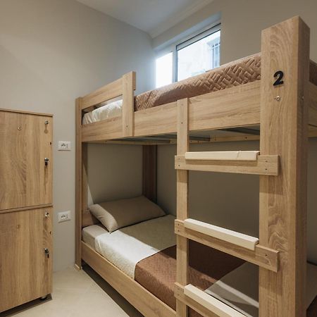 Gm Tirana Hostel Eksteriør bilde
