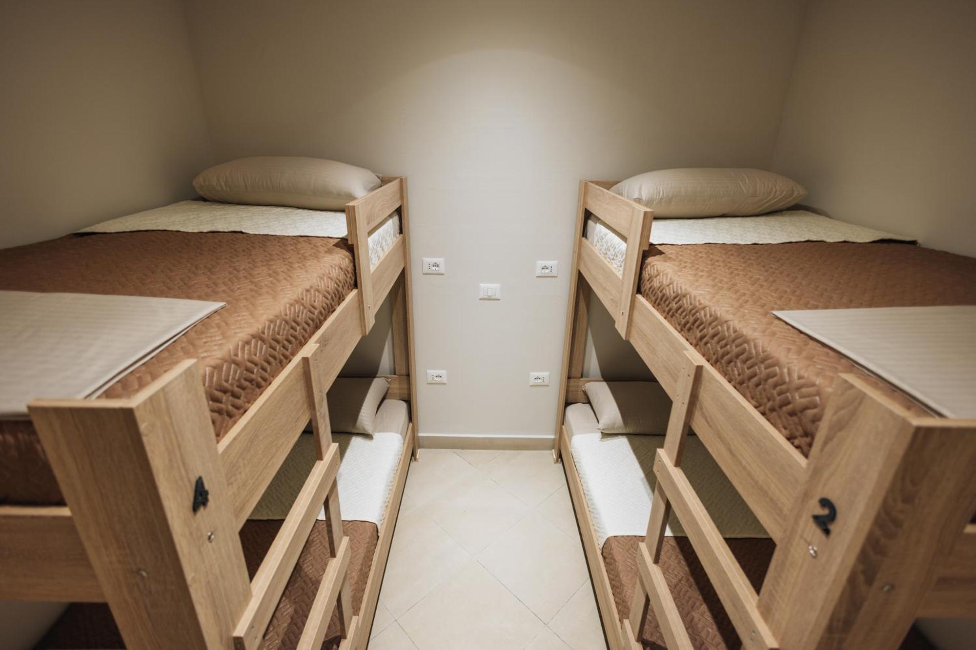 Gm Tirana Hostel Eksteriør bilde