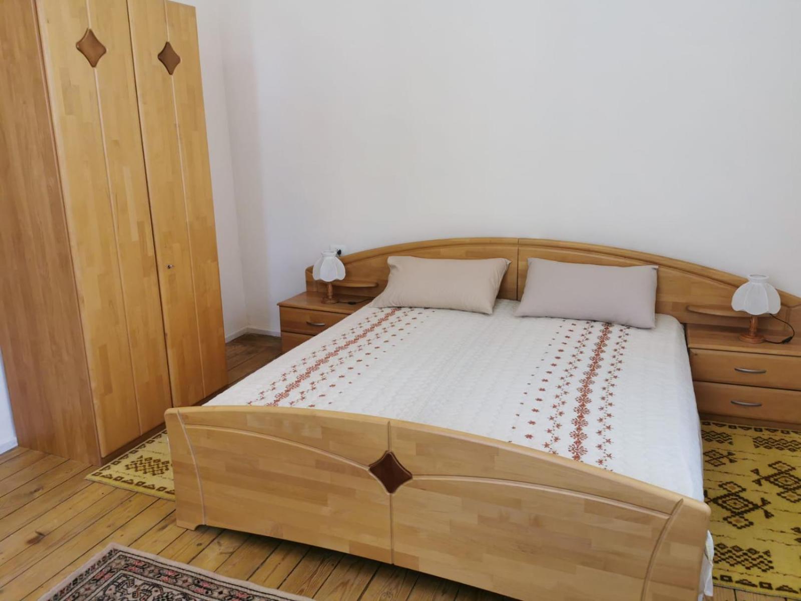 Gm Tirana Hostel Eksteriør bilde