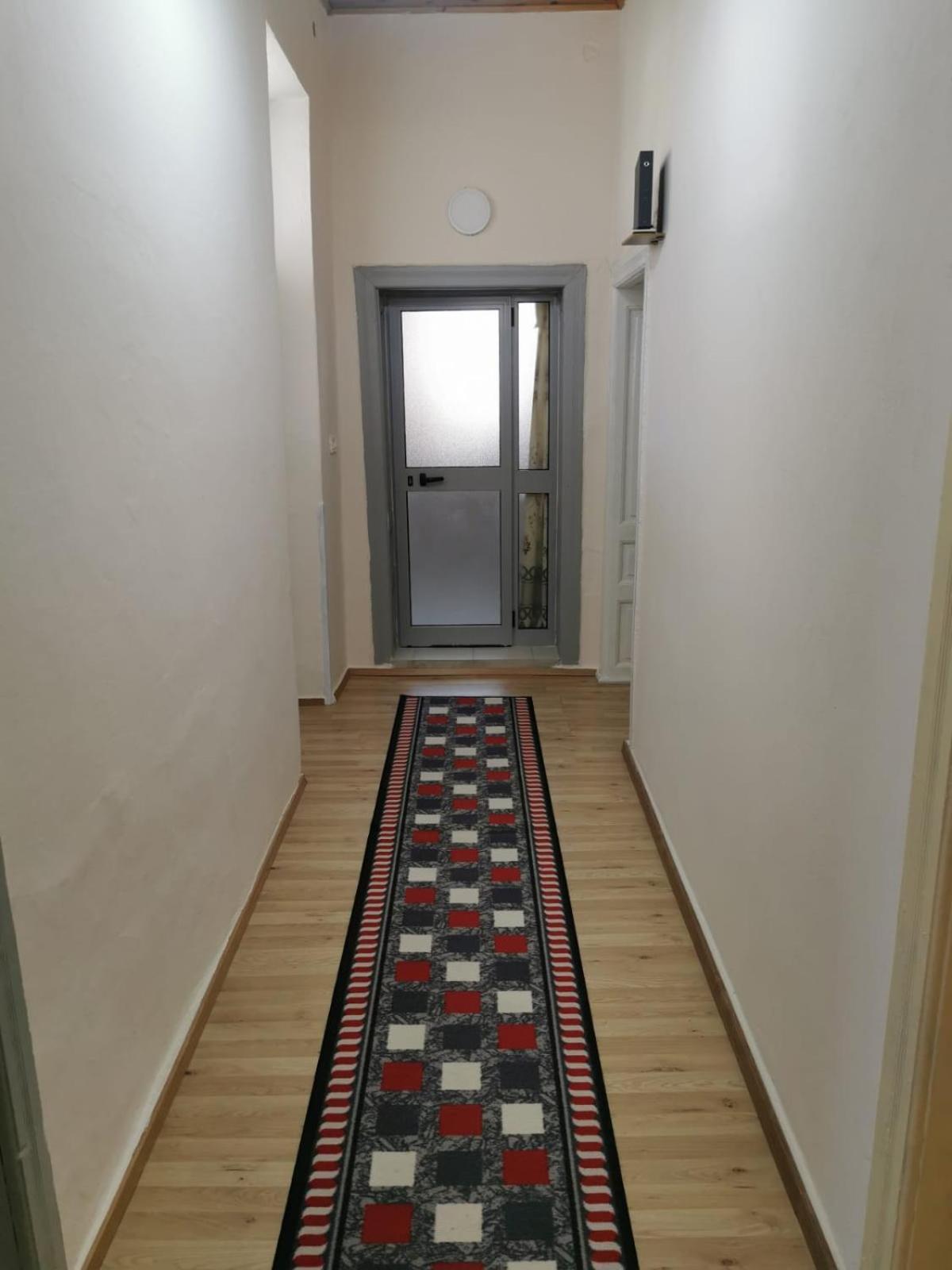 Gm Tirana Hostel Eksteriør bilde